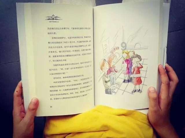 网购和实体店，你更喜欢在哪里买衣服？为什么呢？